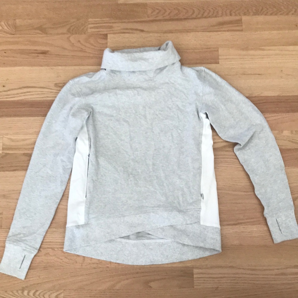 Cowl neck Sweatshirt